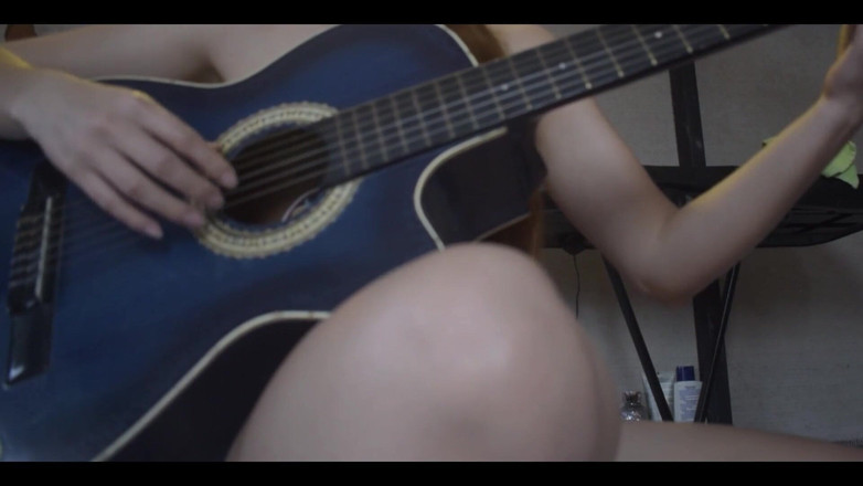 Isis Sun: Muziekmeisje betaalt met seks om de band binnen te gaan...