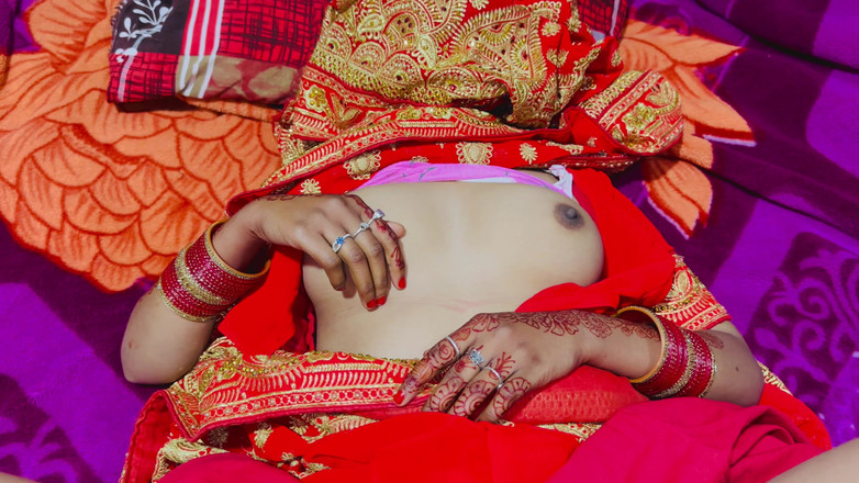 Cutesaritabhabhi: Saari în fată drăguță cu futai dur