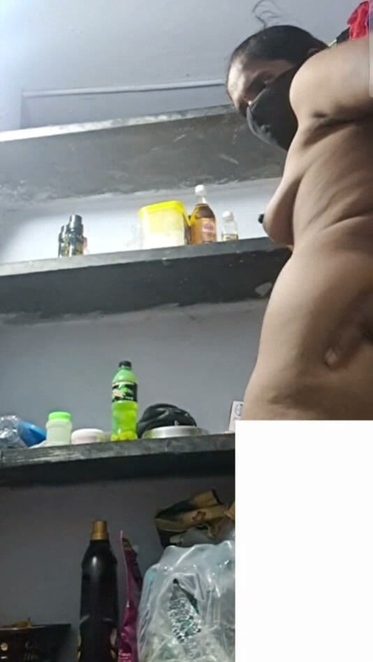 Jayaselvi: My Sex Pussy Hole Show in Video Call