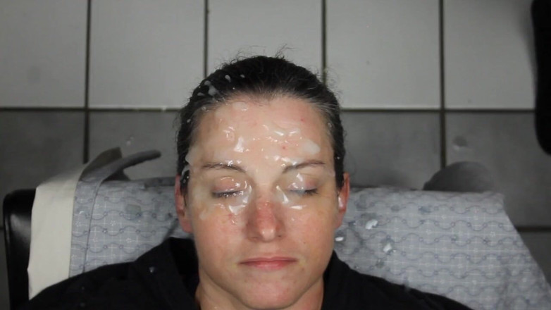 Dirty Dees: Dirty Dees Loves faciale