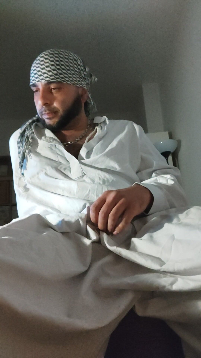 SmokedAlloy2: Dirtyjunkbro Dressed in Afghan Clothes, Cover Socks Piss in and...