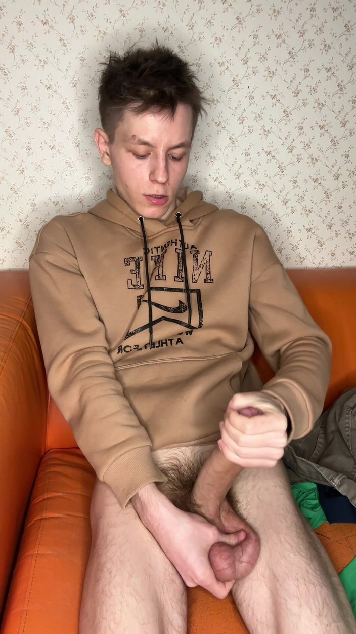 Morflot24: Edgy Twink mačká koule intenzivní stříkání