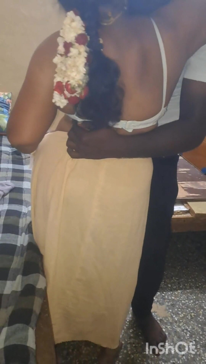 Benita sweety: tamil amma aur larka hot vidiyo