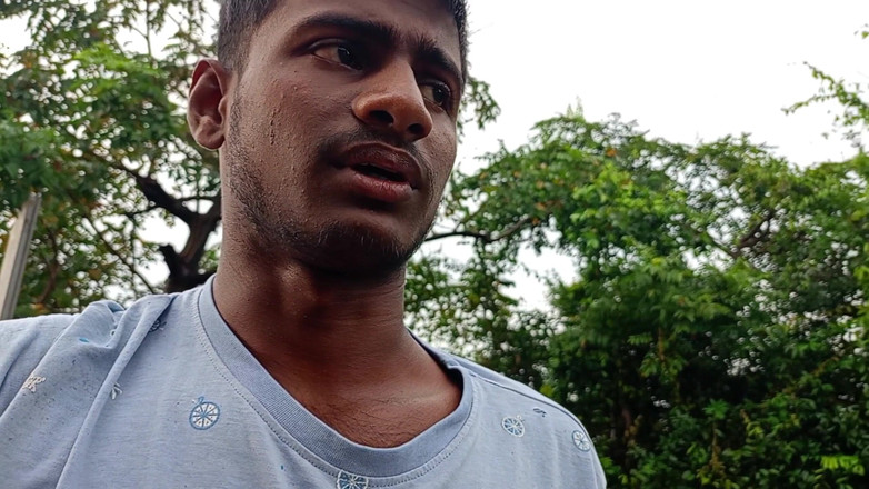 LinearOrnament35: Din Me Kitna Bar Hilana Chahiye Kitne Bar Sex Karna...