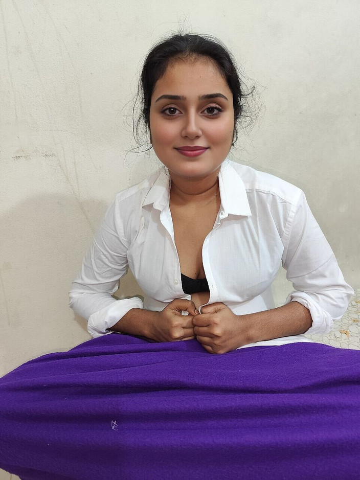 Your-Eshita: Video di scopa la cognata della porta accanto