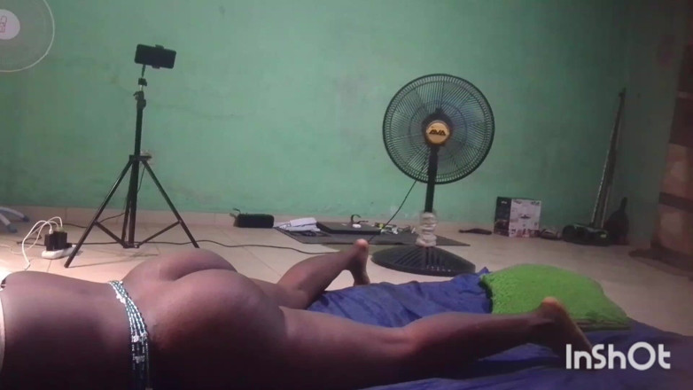 Pornsexlive: Cô ấy được mục sư của mình thắt chặt để có phép lạ