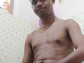 Sex Boy Manisha: Crot spermaku di kamar mandi