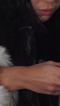 Arrogant Fur-boot-brat Ignore Smoking!
