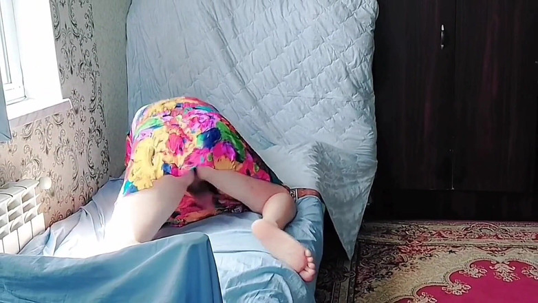 Kitty_Cross: 白色可爱的迷你穿衣直播显示甜美的 femboy kitty 变装素人自制糖果宝贝 te