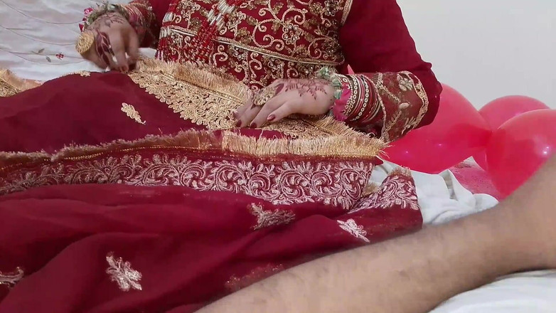 QueenbeautyQB: 印度 suhagrat 第一夜性爱