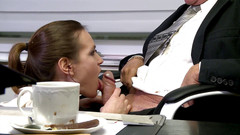 MMV German Amateur: Geile brünette wird im büro anal geknallt
