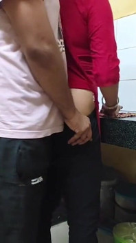 Bhabhi Ko Khana Banane Nhi Diya Devar Ji Ne Kichen Mai Hi Choda