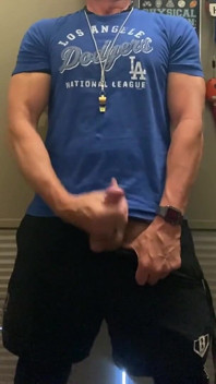 A Quick Load of Dilf Cum From Jockdad87