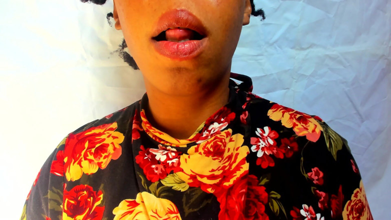 AnalEbony: リップフェチ、射精カウントダウン!