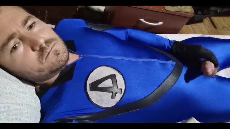 Rokkuman: Masturbare fantastică cu patru costume