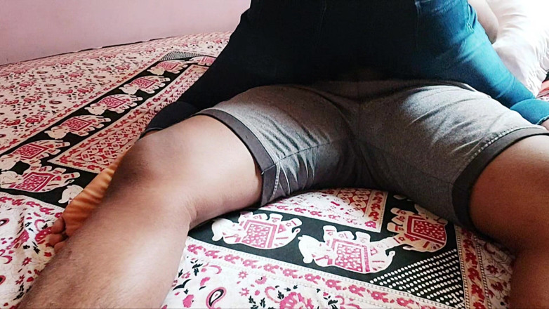 SlMilan: Pareja India Folla
