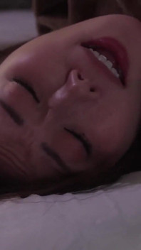 ทริปดูดน้ําเงี่ยนสองวันหนึ่งคืนกับแม่เลี้ยงที่เงี่ยนไม่พอของฉัน หลังจากโดนรีดนมจนแห้งและตื่นมาเย็ด บทที่ 2