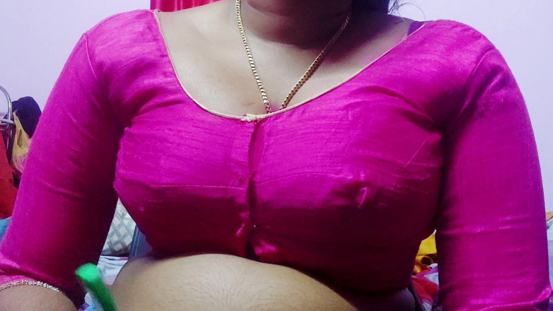 Desi Mohini: La super arrapante donna indiana mohini fa sesso con il...