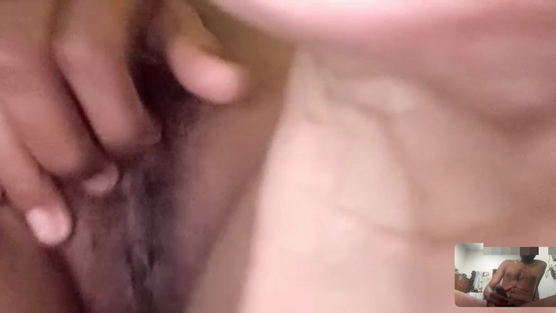 J kodi: Азіатська незаймана дівчина мастурбує з хлопцем