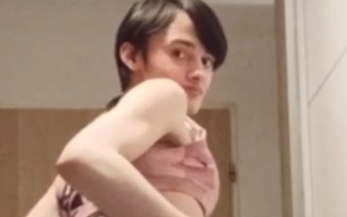 Aliciaquinn: Aliciaquinn strip und masturbation mädchen in sexy outfit