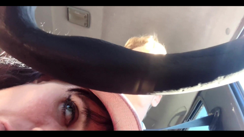 MrPussyLicking: Sucking Cock While Driving