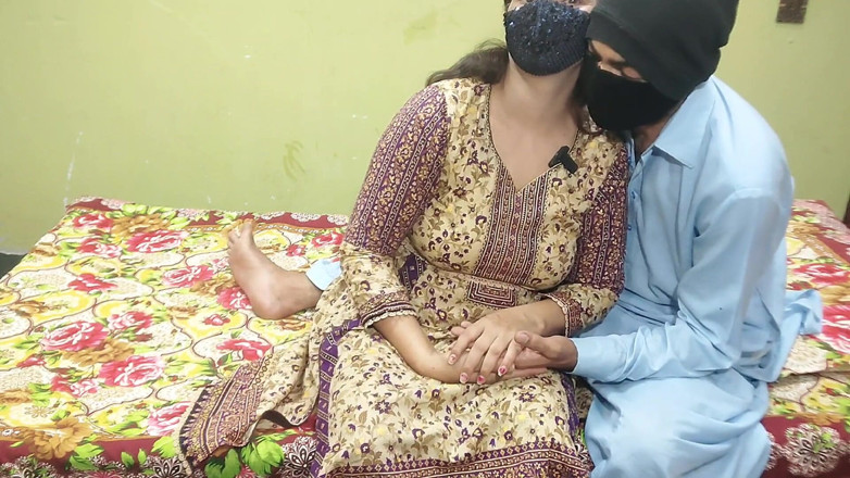 Pakistani CoupleX: Kreeg na een heel lange tijd een vriendin en werd...