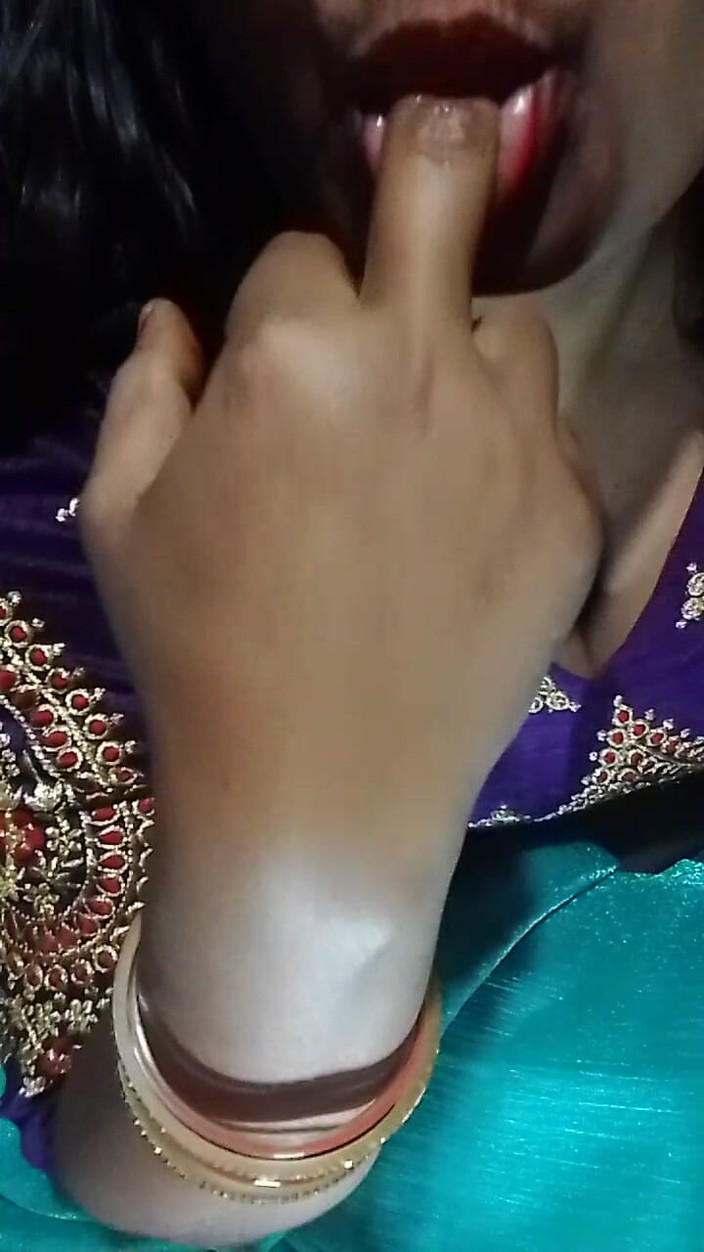 Soni sk: Il mio sexyi caldo video blog nudo e chiacchiere porche...