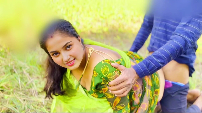 Fuckkkker: Bhabhi wurde von schwager auf dem feld gefickt