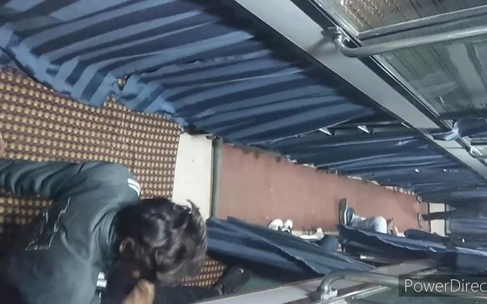 Husband wife: Nachytej mě a nevlastní sestru šukání v autobuse