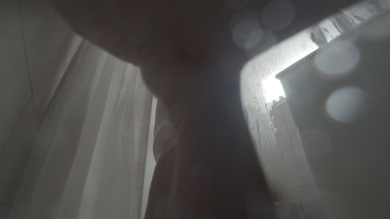 ScottishSweetie: Tight Hairy Pussy Pissing in the Shower