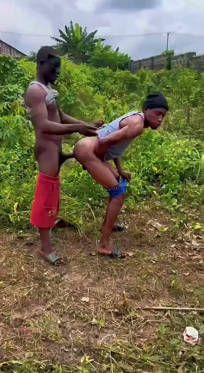 BLACKSHOOTERR: Outside the Fence Fucking Abd Sucking Him...