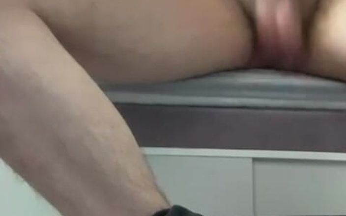 Kadu: 내 휴대폰에 비디오를 남긴 배다른 아들