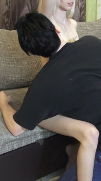 เลียรักแขนของมิสซี่!
