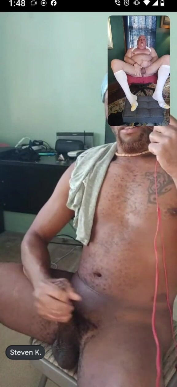 beardaddychub: Tertangkap melancap pada kamera