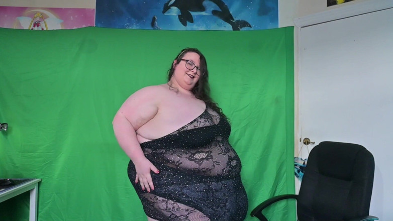 SSBBWLadyBrads: Spogliarmi dai miei vestiti