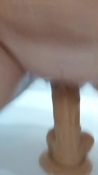 MILF and Dildo