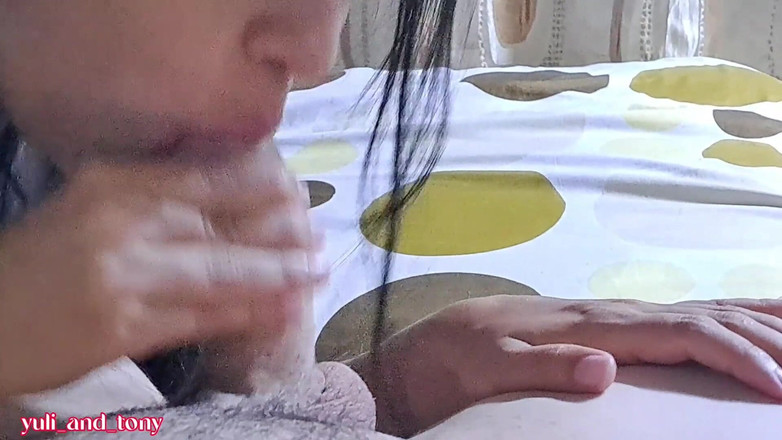 Yuli and tony: Le ragazze del college saltano la lezione per imparare come...