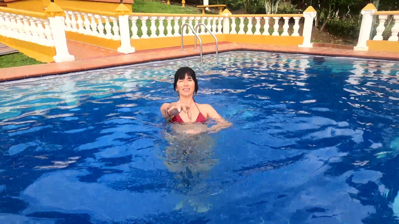 DaniClark: Kolam renang yang lazat