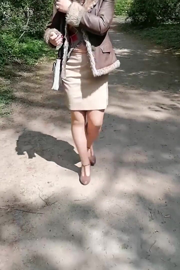 Mike Vonberg: Walk Through the Park with a Beautiful Slut with Wet...