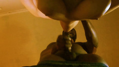 TrotzillaTheGod: Sexy Snowbunny saje velké černé péro, dokud se to nevystříká