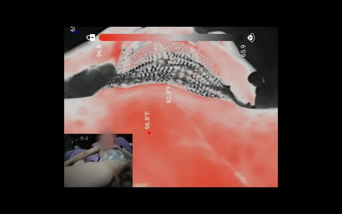 SexyGamerMomma: Fisting, Squirting, Cumshot on a Thermal Imaging Camera
