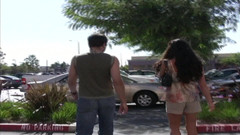 Femdom Sex: Brünette schlampe fickt im auto