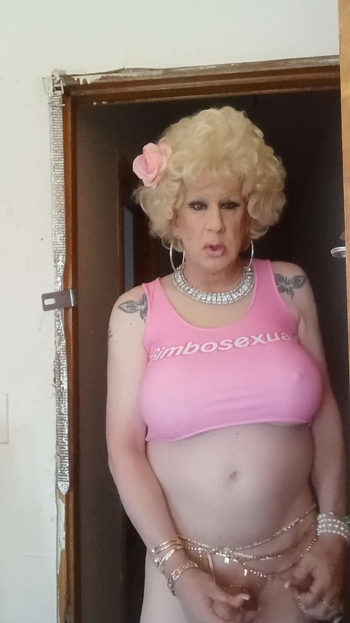 Mshollbrook: Bimbosexual