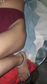 Desi indická vesnická dívka poprvé XXX video. v magahi jazyk