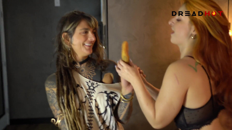 Dread Hot: Meine Freundin kam mit neuen Spielzeugen für uns, ich liebte...