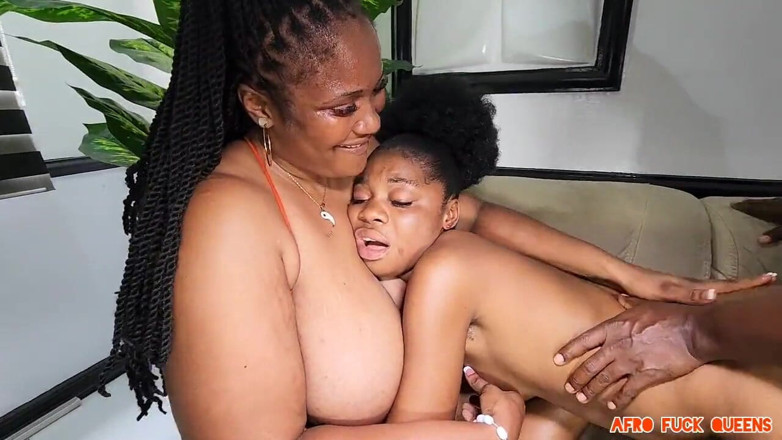 Afro fuck queens: Busty Stepmom and Her Teenie Stepdaughter Experimenting with a Big...