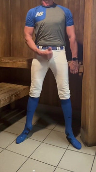 Альфа-розваги в роздягальні з Jockdad87 Частина 2