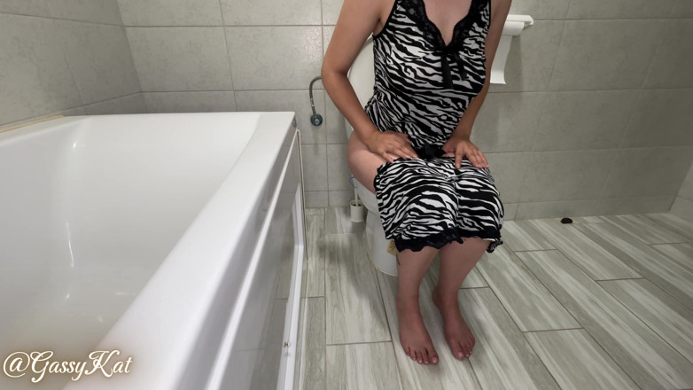 GassyKat: The Daily Toilet Episode 28