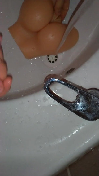 Kadir Reis: Come pulire il sex toy