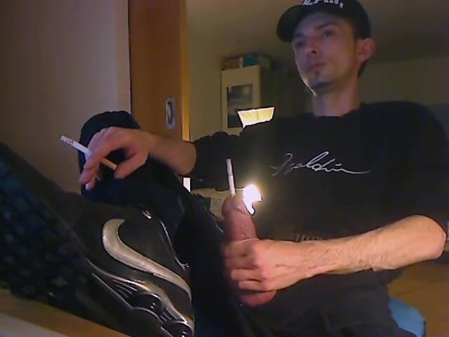 Sk8terBengel: Cumming with Cigarette in Cock
